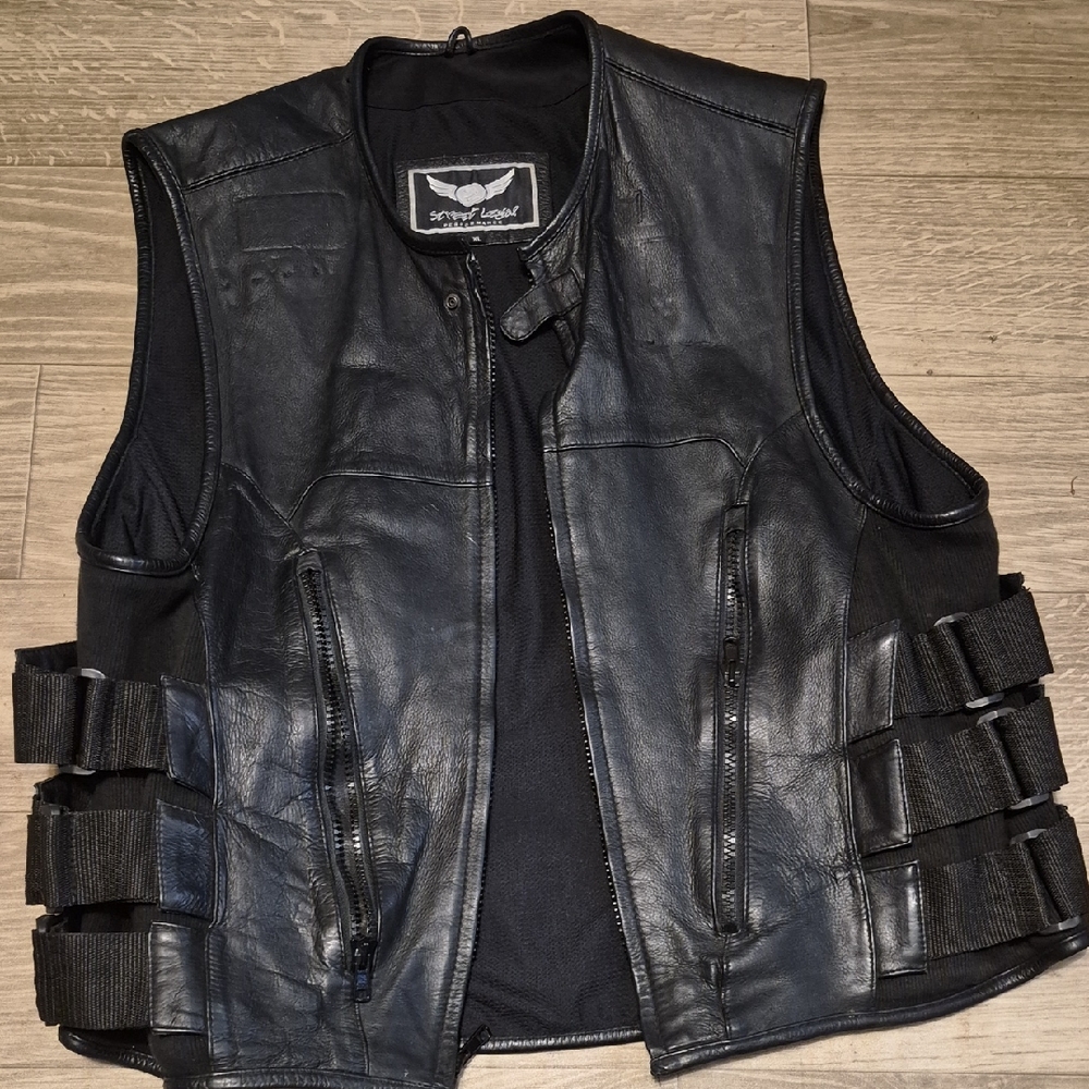 STREET LEGAL MENS RIDING Black Leather Vest with Adjustable Straps